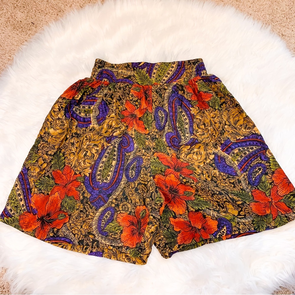 Vintage Options Melrose High Rise High Waist Floral Silk Elastic Pull-On Shorts
